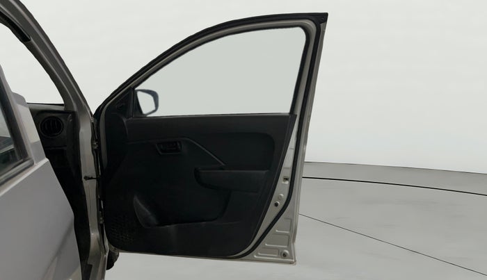 2024 Maruti Alto K10 VXI, Petrol, Manual, 12,812 km, RHS Front Door