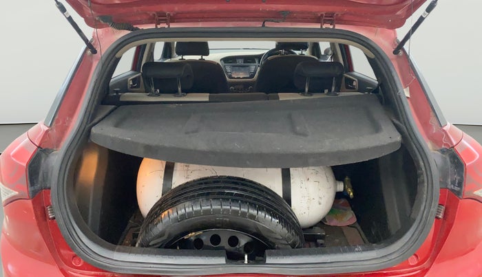 2016 Hyundai Elite i20 ASTA 1.2, CNG, Manual, 93,251 km, Boot Open Zoomed View