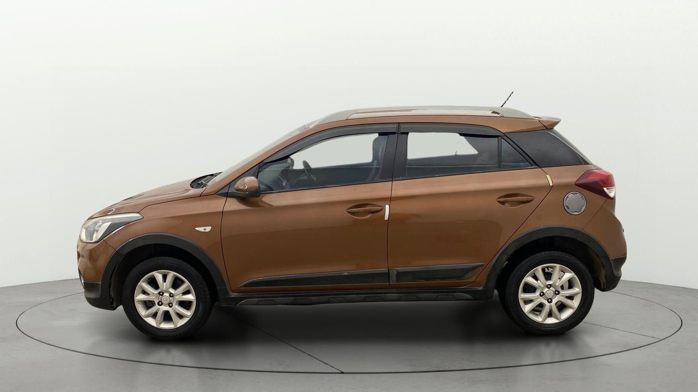 2015 Hyundai i20 Active 1.4 SX, Diesel, Manual, 82,304 km, Left Side