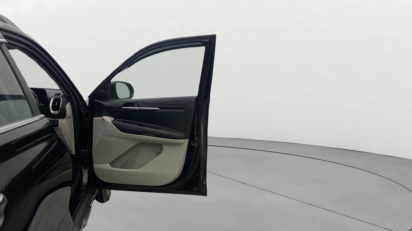 2022 KIA SONET HTX 1.5 AT, Diesel, Automatic, 62,875 km, RHS Front Door