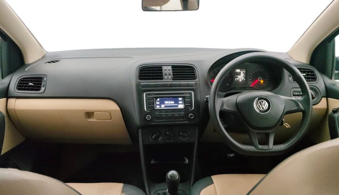 2016 Volkswagen Ameo COMFORTLINE 1.2L, Petrol, Manual, 77,841 km, Dashboard