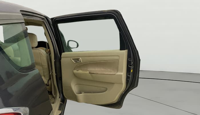 2015 Maruti Ertiga VXI CNG, CNG, Manual, 1,27,916 km, RHS Rear Door