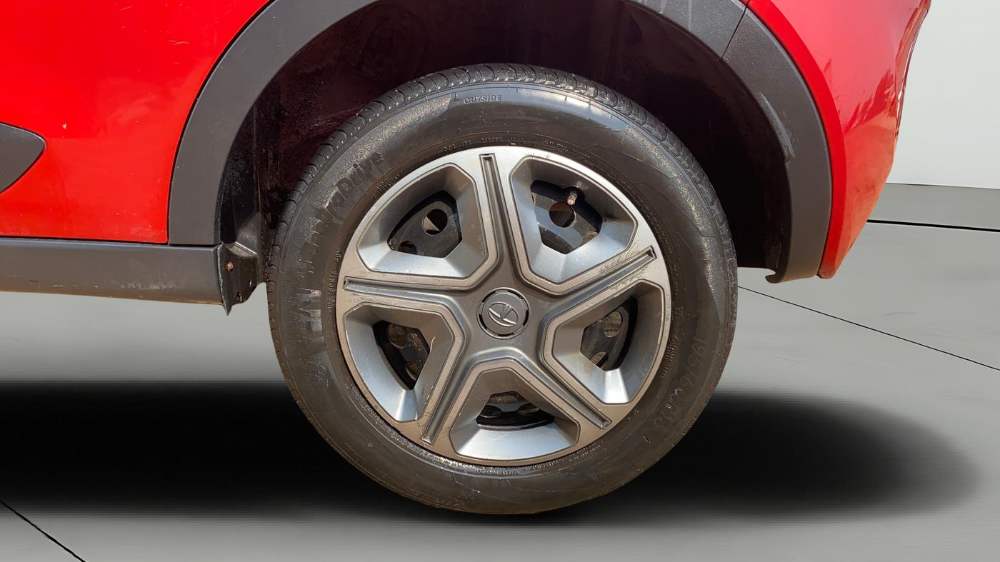 2018 Tata NEXON XM PETROL, CNG, Manual, 96,263 km, Left Rear Wheel