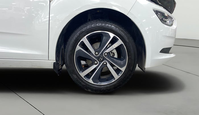 2024 Tata ALTROZ XZ Plus (S) Lux CNG , CNG, Manual, 6,724 km, Right Front Wheel