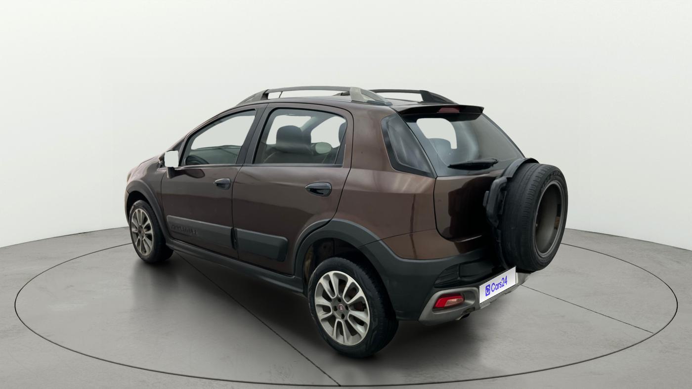 2015 Fiat Avventura EMOTION MULTIJET 1.3, Diesel, Manual, 1,43,458 km, Left Back Diagonal