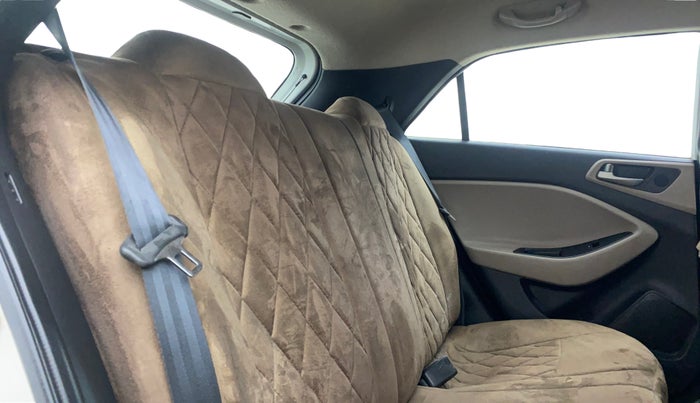 2016 Hyundai Elite i20 MAGNA 1.2, Petrol, Manual, 34,724 km, Right Side Rear Door Cabin