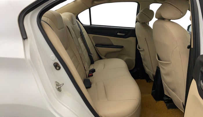 2022 Honda Amaze 1.2L I-VTEC VX CVT, Petrol, Automatic, 88,536 km, Right Side Rear Door Cabin