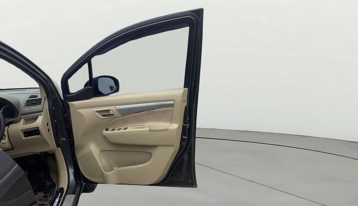 2014 Maruti Ertiga VDI, Diesel, Manual, 64,030 km, RHS Front Door