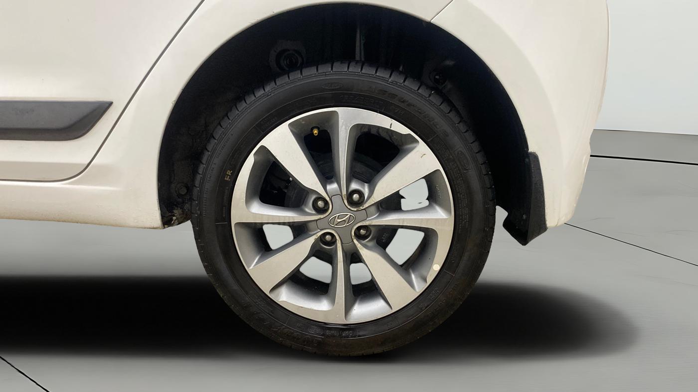 2016 Hyundai Elite i20 ASTA 1.2, Petrol, Manual, 48,034 km, Left Rear Wheel