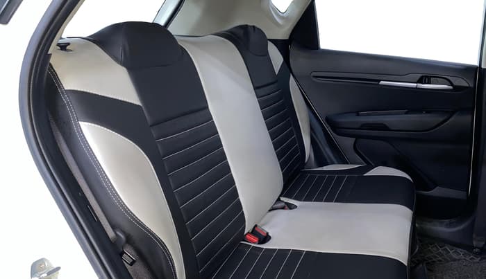 2022 KIA SONET HTK PLUS 1.5, Diesel, Manual, 76,142 km, Right Side Rear Door Cabin