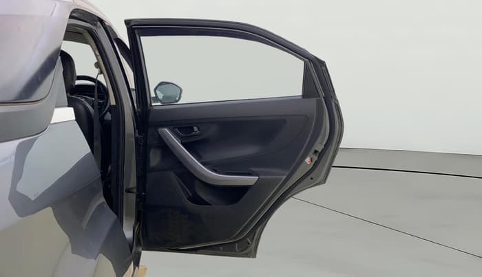 2022 Tata NEXON XM SUNROOF PETROL, Petrol, Manual, 1,15,552 km, RHS Rear Door
