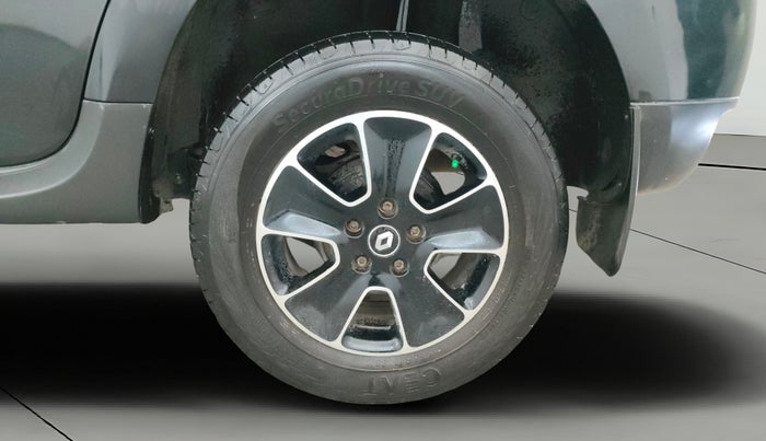 2017 Renault Duster RXL PETROL, Petrol, Manual, 51,961 km, Left Rear Wheel