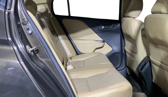 2015 Honda City 1.5L I-VTEC VX (O) MT, Petrol, Manual, 46,179 km, Right Side Rear Door Cabin