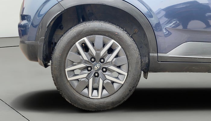 2021 Hyundai VENUE SX 1.5 CRDI, Diesel, Manual, 17,812 km, Right Rear Wheel