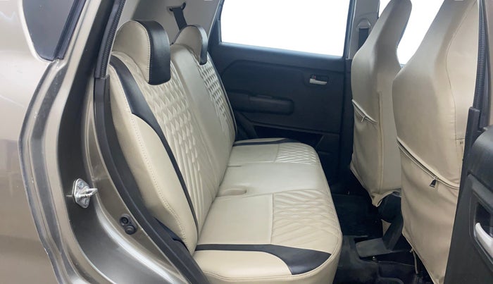 2021 Maruti New Wagon-R VXI 1.2, Petrol, Manual, 32,332 km, Right Side Rear Door Cabin