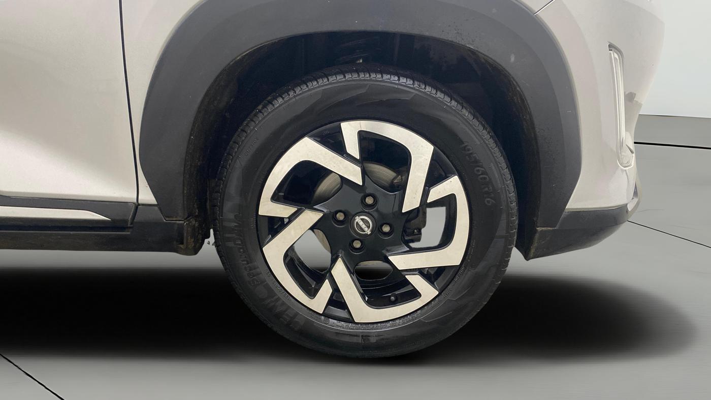 2021 Nissan MAGNITE XV PREMIUM TURBO CVT, Petrol, Automatic, 72,991 km, Right Front Wheel