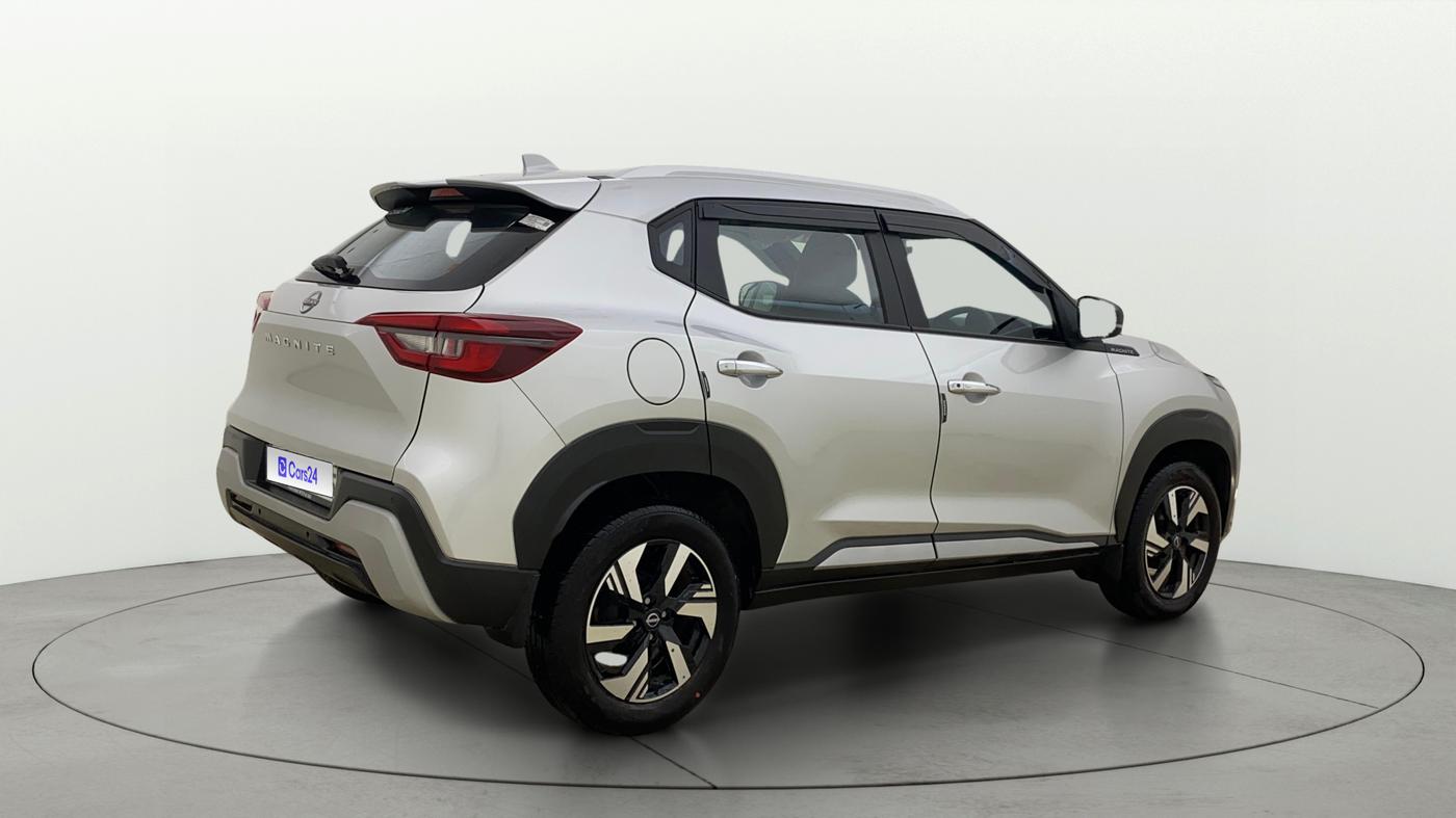 2025 Nissan MAGNITE N-Connecta B4D 1.0 Petrol MT, Petrol, Manual, 2,122 km, Right Back Diagonal