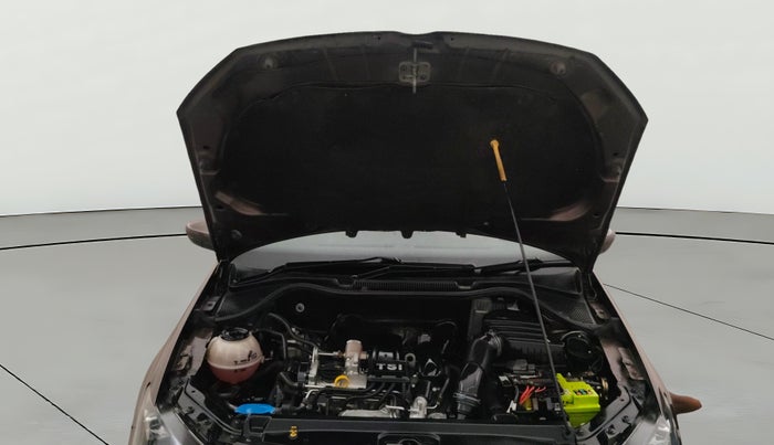 2019 Volkswagen Vento HIGHLINE PLUS 1.2 AT, Petrol, Automatic, 72,482 km, Open Bonet