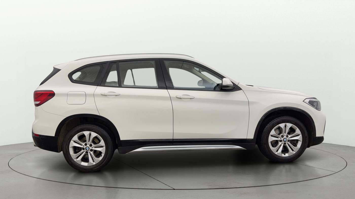 2021 BMW X1 sDrive20i xLine, Petrol, Automatic, 49,600 km, Right Side View