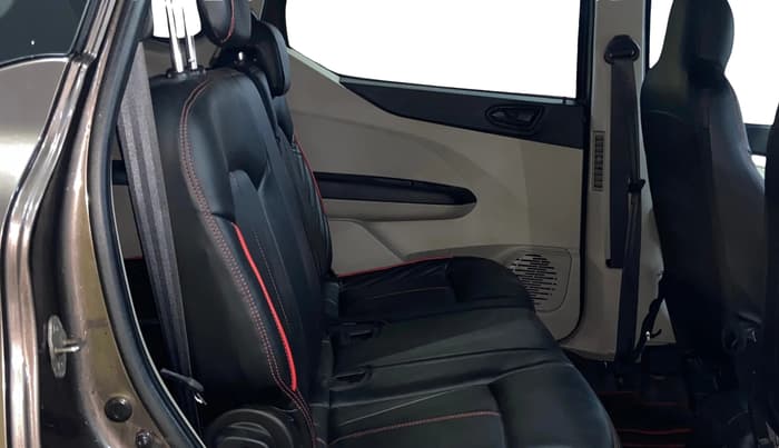 2022 Renault TRIBER RXT LIMITED EDITION AMT, Petrol, Automatic, 47,546 km, Right Side Rear Door Cabin