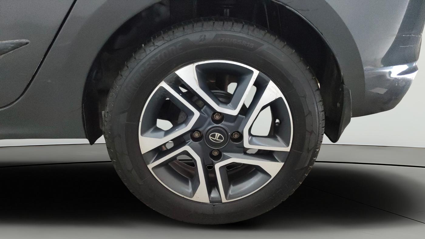 2020 Tata TIGOR XZA PLUS PETROL, Petrol, Automatic, 54,204 km, Left Rear Wheel