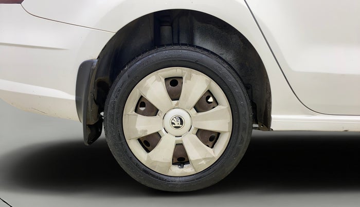 2019 Skoda Rapid 1.6 MPI ACTIVE, Petrol, Manual, 42,603 km, Right Rear Wheel