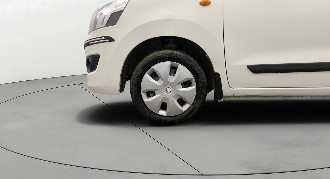 2018 Maruti Wagon R 1.0 VXI AMT, CNG, Automatic, 29,362 km, Left Front Wheel