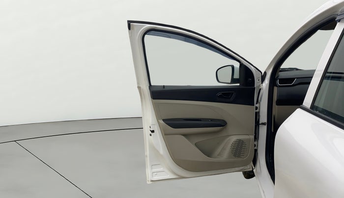 2021 Renault TRIBER RXL MT, Petrol, Manual, 97,332 km, LHS Front Door