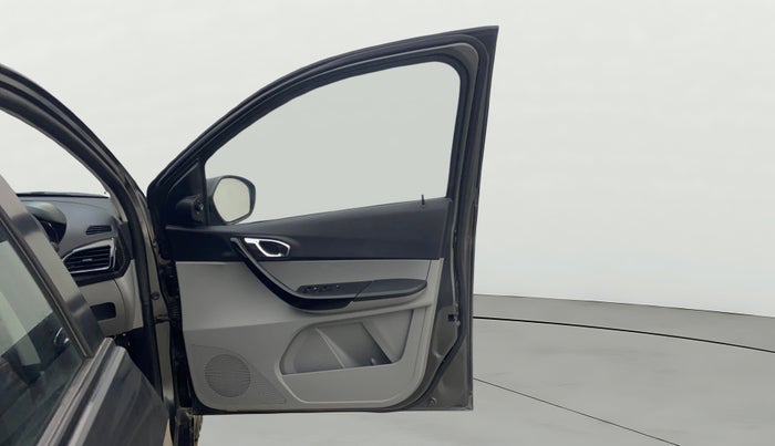 2020 Tata Tiago XZ PLUS PETROL, Petrol, Manual, 29,819 km, RHS Front Door