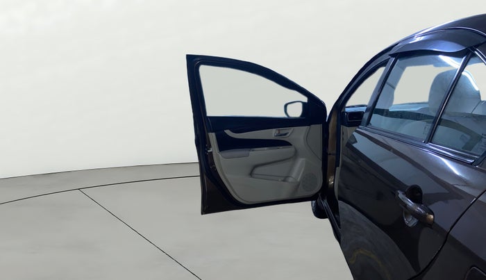 2017 Maruti Ciaz VXI+, Petrol, Manual, 33,005 km, LHS Front Door