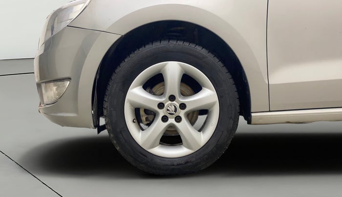 2015 Skoda Rapid 1.5 TDI CR AMBITION PLUS, Diesel, Manual, 75,393 km, Left Front Wheel