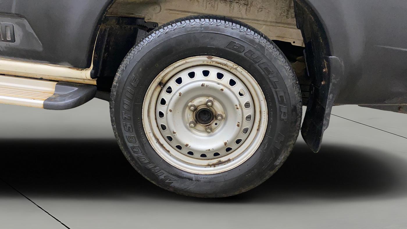 2021 Mahindra Scorpio S3 PLUS, Diesel, Manual, 1,47,126 km, Left Rear Wheel
