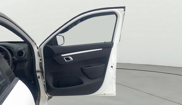 2022 Renault Kwid CLIMBER MT 1.0, Petrol, Manual, 38,000 km, RHS Front Door