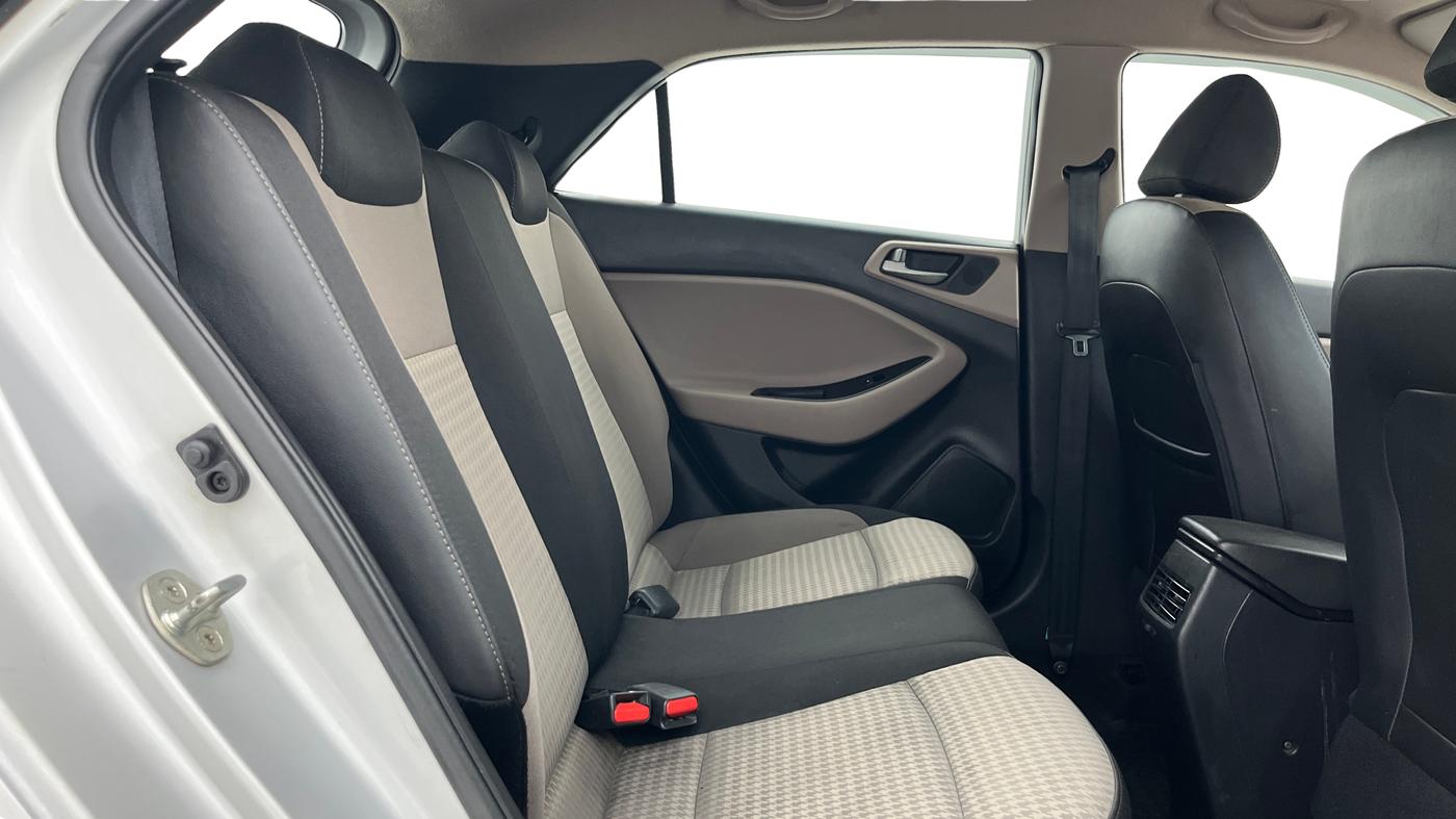 2018 Hyundai Elite i20 ASTA 1.2, Petrol, Manual, 88,054 km, Right Side Rear Door Cabin