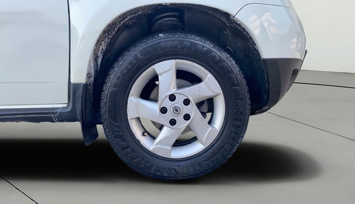 2014 Renault Duster 85 PS RXL DIESEL, Diesel, Manual, 66,797 km, Right Front Wheel