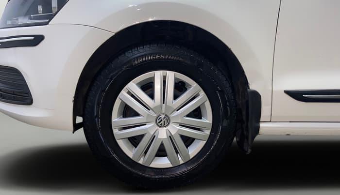 2019 Volkswagen Polo TRENDLINE 1.0L, Petrol, Manual, 59,454 km, Left Front Wheel