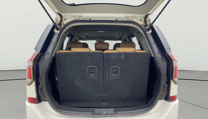2019 Mahindra XUV500 W9, Diesel, Manual, 66,370 km, Boot Open Zoomed View