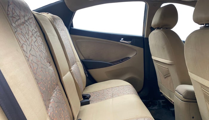 2013 Hyundai Verna FLUIDIC 1.6 VTVT EX, Petrol, Manual, 81,058 km, Right Side Rear Door Cabin