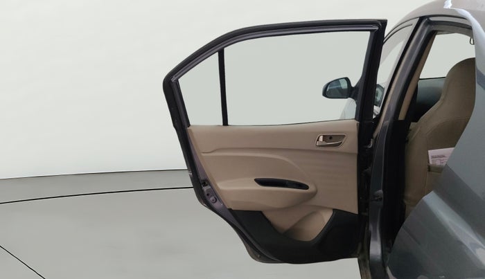 2019 Hyundai NEW SANTRO SPORTZ CNG, CNG, Manual, 99,828 km, LHS Rear Door