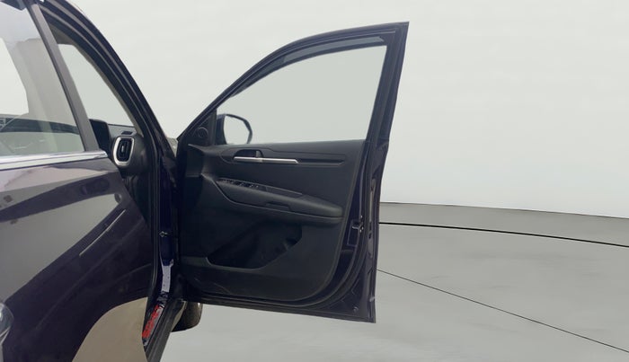 2023 KIA SONET HTK PLUS 1.0 IMT, Petrol, Manual, 13,063 km, RHS Front Door