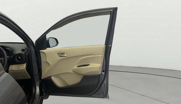 2018 Hyundai NEW SANTRO SPORTZ MT, Petrol, Manual, 94,399 km, RHS Front Door