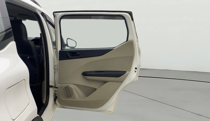 2022 Renault TRIBER RXT AMT, Petrol, Automatic, 45,118 km, RHS Rear Door