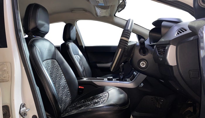 2022 Tata NEXON XM PETROL, Petrol, Manual, 66,589 km, Right Side Front Door Cabin