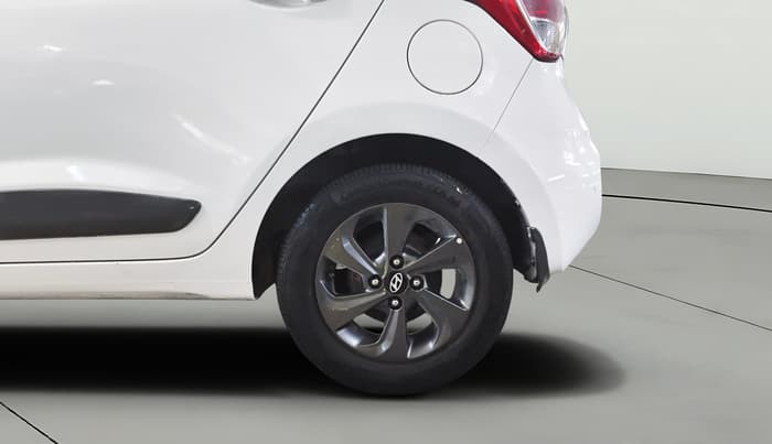 2019 Hyundai Grand i10 SPORTZ 1.2 KAPPA VTVT DUAL TONE, Petrol, Manual, 55,732 km, Left Rear Wheel