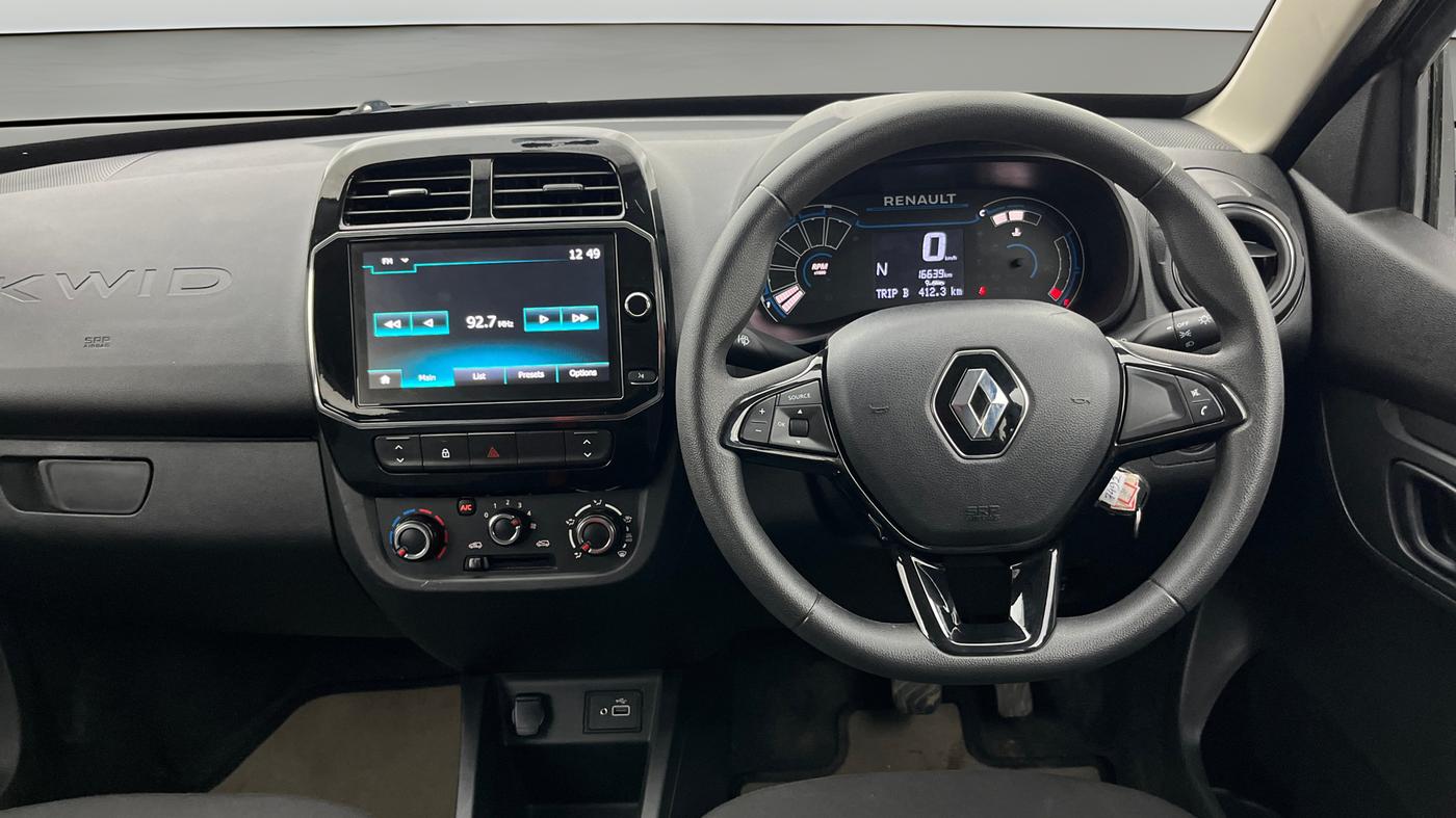 2025 Renault Kwid RXT 1.0 AMT, Petrol, Automatic, 16,638 km, Steering Wheel Close Up