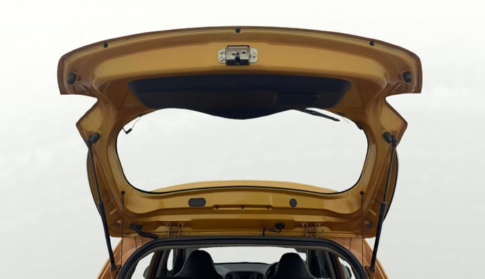 2016 Hyundai Grand i10 ASTA (O) AT 1.2 KAPPA VTVT, Petrol, Automatic, 87,759 km, Boot Door Open