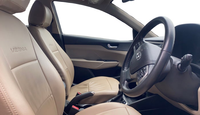 2019 Hyundai Verna 1.6 VTVT SX + AT, Petrol, Automatic, 40,950 km, Right Side Front Door Cabin