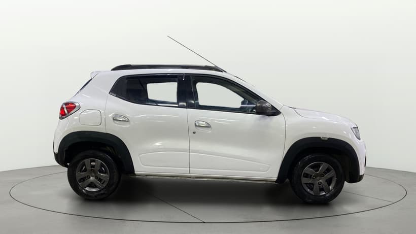 View 2017 Renault Kwid RXT 1.0 Easy-R BS IV Image 8 Used 2017 Renault Kwid RXT 1.0 Easy-R BS IV Image 8