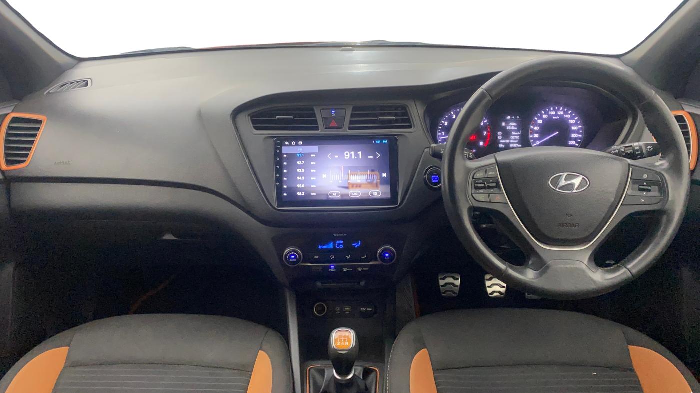 2016 Hyundai i20 Active 1.2 SX, Petrol, Manual, 91,318 km, Dashboard