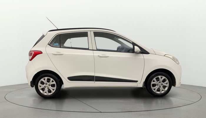 2015 Hyundai Grand i10 SPORTZ 1.2 KAPPA VTVT, Petrol, Manual, 61,047 km, Right Side View